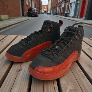 NIKE AIR JORDAN 12 RETRO Boys Black & Red Sneakers - Size: 5Y